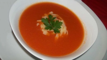 Et Suyuna Domates Çorbası Tarifi ve Malzemeleri